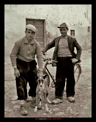 1958 José Pedarza y José María Cabiedas, Agramadores.
 ¿ Recuerda alguien que era el agramado ?

Parece que no.......
Keywords: 1958 José Pedarza y José María Cabiedas, Agramadores.