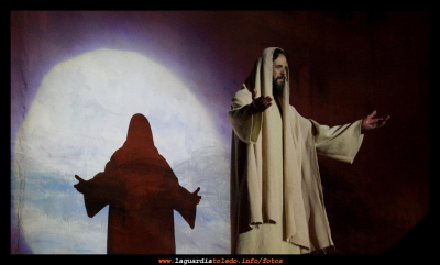 La Pasión 2011 - Jesucristo resurrecto
¿Por que buscáis entre los muertos al que está vivo?
Keywords: La Pasión 2011 Jesucristo resurreto