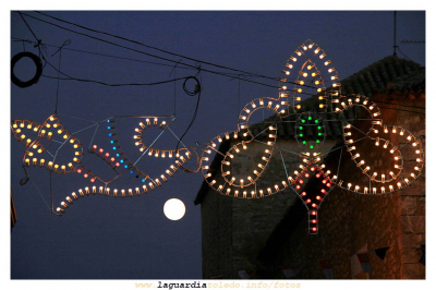 28 de septiembre de 2007. Fiestas con luna llena.
Keywords: 28 de septiembre de 2007. Fiestas con luna llena.