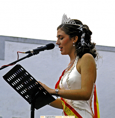 Inaguración Fiestas 2006, Discurso de la reina 2006, Doña Irene Nuño Jiménez.
[url=espacio.adicional] [/url]
[color=teal][i] Irene ha brindado a nuestro pueblo unas palabras emotivas y sinceras algo que sin duda apreciamos.
Proyecto Tupi desde aqui le desea una fiestas inolvidables.

[img]http://www.laguardiatoledo.info/fotos/resources/logo_tupi.jpg[/img]
[/i][/color]

[url=espacio.adicional] [/url]
Keywords: Inaguración Fiestas 2006, Discurso de la reina 2006, Doña Irene Nuño Jiménez.