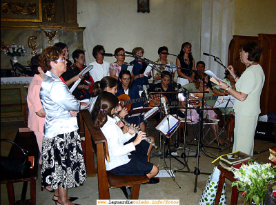 26 de Septiembre de 2006, Solemne misa en honor del Santo Niño, coro parroquial cantando su himno.
Keywords: 26 de Septiembre de 2006, Solemne misa en honor del Santo Niño, Coro parroquiel cantando su himno.