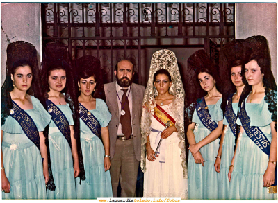 Reina Damas y Mantenedor de 1977
Keywords: Reina Damas y Mantenedor de 1977