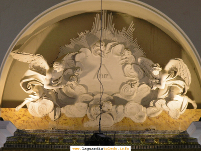 Los Angelones
Los Angelones: estatuas sobre el Altar Mayor de Nuestra Señora de la Asunción iglesia de La Guardia
Keywords: angelones_nuestra_señora_asuncion_iglesia_