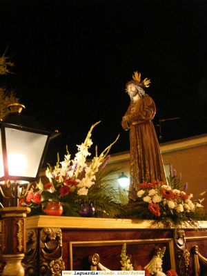 20 de Marzo de 2008. Jueves Santo. Jesús de Medinaceli a la entrada de la Iglesia Parroquial después de la procesión
