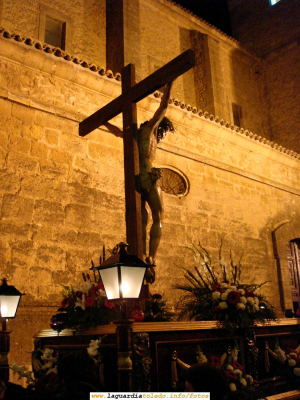 21 de Marzo de 2008. Viernes Santo. El Cristo Crucificado llegando a la Iglesia al final de la procesión
