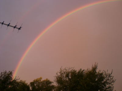 Foto del arco iris tomada el sábado día 9/10/10 a las 8:27 de la mañana desde el paseo del Norte
