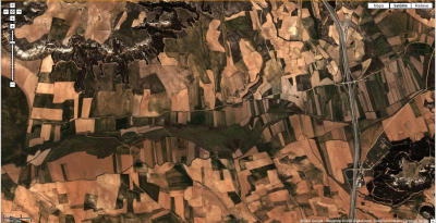 El Barrón y Pera desde Google Earth ( o Google Maps)
Pincha en la foto para verla a mayor detalle.
Este mapa de satélite lo puedes encontrar en internet en:
[url=http://maps.google.com/maps?f=q&hl=es&geocode=&time=&date=&ttype=&q=la+guardia+toledo&sll=37.0625,-95.677068&sspn=24.605611,58.447266&ie=UTF8&ll=39.810646,-3.494296&spn=0.023208,0.057077&t=k&z=15&om=1][color=navy][i][b]El Barrón y Pera desde Google Maps[/b][/i][/color][/url].[/b]
