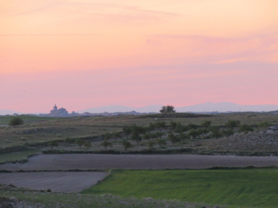 Vista de La Guardia
La Guardia y la sierra de Guadarrama desde los molinos del Romeral
Keywords: vista