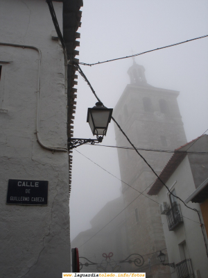 7 de Enero de 2007. Iglesia desde la Calle Guillermo Cabeza un día de niebla
