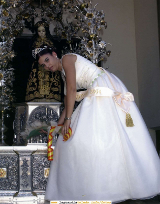 Ofertorio al Santo Niño de las damas en 2004
