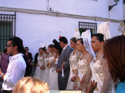 26 de Septiembre de 2006 a la salida de la Iglesia. Las Damas, Reina y Mantenedor
