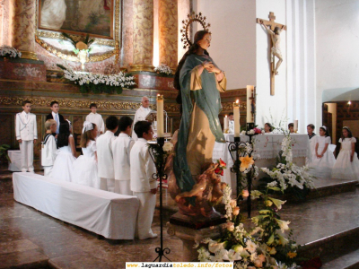 20 de Mayo de 2007. Las Comuniones en La Guardia
Instantánea del altar con la Virgen en primer plano
