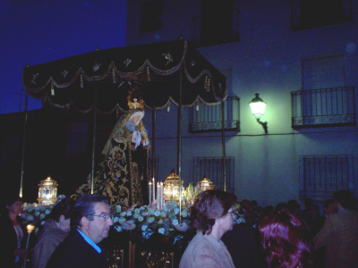 Nuestra Señora de la Soledad
Procesión después de su salida a su paso por el pretil. Jueves Santo 2006

