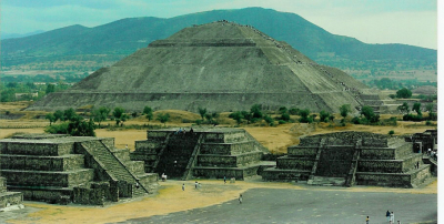 Fernando Guzmán - México V - Pirámides de Sol
