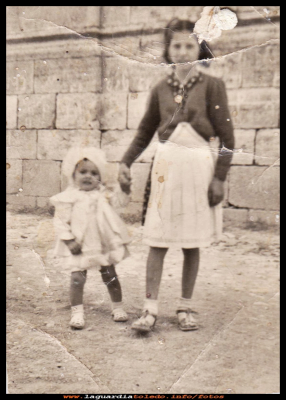 Ascen y la niñera
Ascensión Fernández y su niñera Mari (la requena) 1947
Keywords: Ascensión  niñera 