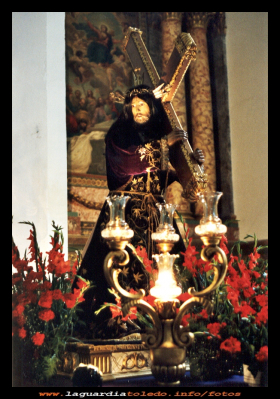 Nuestro Padre Jesús
Imagen de Nuestro Padre Jesús con la cruz a cuestas. Semana Santa 1989.
Keywords: Imagen de Nuestro Padre Jesús 1989