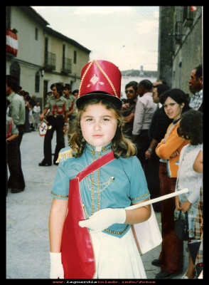 Ana Pasamontes
Año 1973, primer desfile de majoretts guardiolas en las fiestas del pueblo.
En la foto Ana Mari Pasamontes.

Keywords: Año 1973, majoretts Ana Mari 