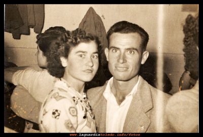En el baile
Baile en el salón de Cepa 1949.
Tomasa Sánchez y Juanito Pasamontes.  

Keywords: salón de Cepa 1949
