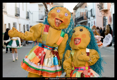 Desfile de carnaval. Domingo 26-2-2012
Las muñecas de trapo. A.J.El Trajín
Keywords: carnaval 2012 el trajin