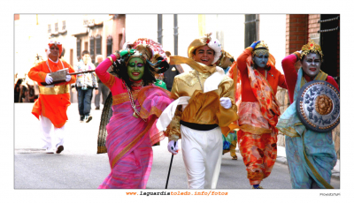 Colores contra el viento
FIESTAS, CELEBRACIONES Y TRADICIONES: Carnavales 2010
Keywords: Colores contra el viento