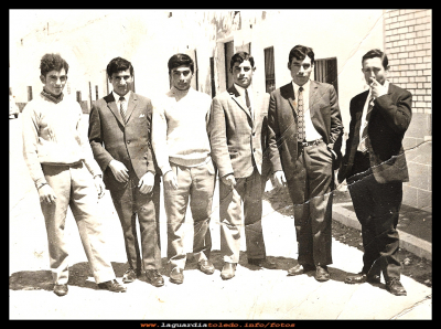 Amigos
Los amigos, año 1969.
Timo Orgaz, Juan Orgaz, Paco Sánchez, Paco Huete, José Potenciano y Tomás Pedraza.

Keywords: amigos, año 1969.