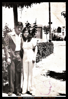 Jesús y Amanda
Jesús Barajas y Amanda García de novios, paseando  por el Paseo del Norte, al fondo el quiosco de Gervasio, año 1973
Keywords: Paseo del Norte quiosco de Gervasio