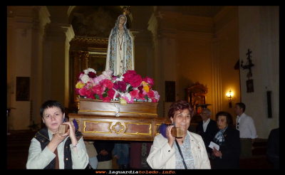 Procesion
13 de mayo la Virgen de Fátima, procesión Rosario de la Aurora (2015)  
Keywords: Rosario de la Aurora