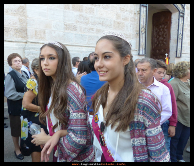 Sofía y Ana Belén
Día 26 por la tarde, procesión del Santo Niño a la plaza. Fiestas (26-9-2015)
Keywords: Fiestas 2015