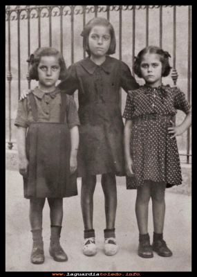 Tres amigas
Agustina Margarita y Vicenta 1941.
Keywords: 1941