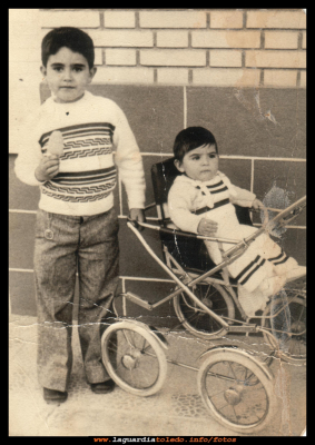 Ino Cabiedas y su sobrino Jesús Peláez, año 1976
Keywords: ino jesús chule