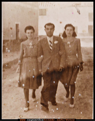 HERMANOS FERNÁNDEZ
Los hermanos Gregoria, Teófilo y  Pilar Fernández, en el año 1940.
Keywords: HERMANOS FERNÁNDEZ
