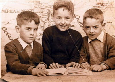 La escuela
Hermanos Andres, José Luis y Manolo Zamorano Labrador. Curso 1952/53 Escuelas de La Guardia
Keywords: escuela zamorano labrador