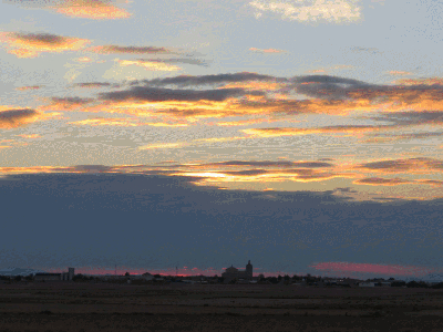 Puesta de sol con nubes desde la carretera Villatobas. 25-10-2015
