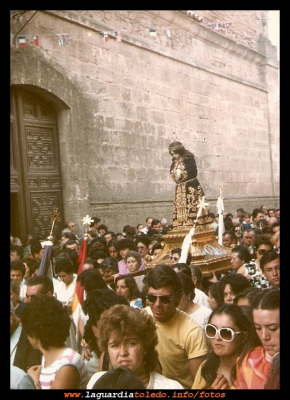  Procesión con el Santo Niño para llevarlo a su ermita. 27 de Septiembre de 1983.
Keywords: procesion santo niño fiestas 27 de Septiembre