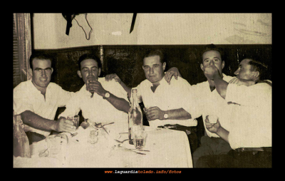 1958 Antonio Tejero y amigos en casa de Cepa
Keywords: 1958 Antonio Tejero y amigos en casa de Cepa