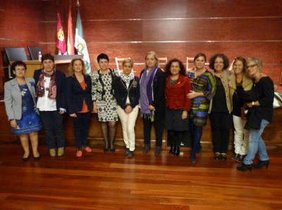 Galardonadas
Galardonadas del día internacional de la mujer rural, celebrado en Ocaña el 24 de Octubre del 2012, junto con la Directora del Instituto de la Mujer de Castilla la Mancha
