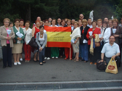 VIAJE A LOURDES
FOTO PARA EL RECUERDO, DEL GRUPO DE PEREGRINOS DE LA GUARDIA.
