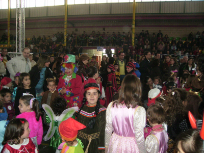 Carnaval infantil 2009
Baile del carnaval infantil
FIESTAS, CELEBRACIONES Y TRADICIONES: Carnavales 2009
Keywords: carnaval infantil