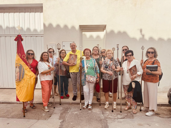 Reparto de programa 2025 por la Cofradía del Santo Niño
Pedida y reparto de programa. En la foto la Cofradía del Santo Niño en casa del Pregonero 2025; Juan Cristóbal Martínez

