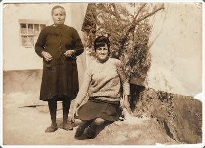 Mi familia
Marciana Pelaez Tejero y Margari Tejero Pelaez, año 1960.

Keywords: familia tejero pelaez