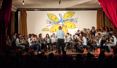 HOMIGUAR, 30 AÑOS COMPONIENDO VIDA. (1 de Mayo de 2013)
Homiguar celebró sus treinta años de andadura al cuidado de personas discapacitadas, con un concierto, con la colaboración de la Banda de Música "Aurelio Mascaraque"
Keywords: homiguar, banda de música