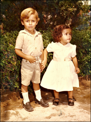 Hermanos Javier y Alicia Lopez de la Crúz  (ceporreros)  verano-1978
