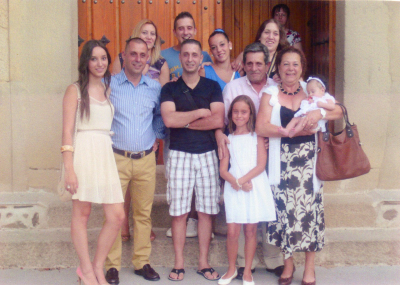 Familia de porrete de Bautizo
Familia de porrete de Bautizo en Málaga. Bautizo de Rosa Moya, una de sus tres nietas.
