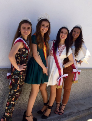 Fiesta de San Isidro
Reina y damas 2017 en la fiesta del día d San Isidro
