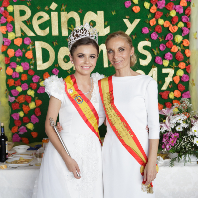 Madre e hija
Isabel Araque reina 1986 y Claudia Sánchez Araque reina 2017,madre e hija vivieron un mismo sueño
